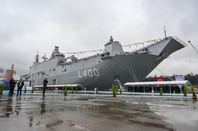 Dünyanın ilk SİHA gemisi