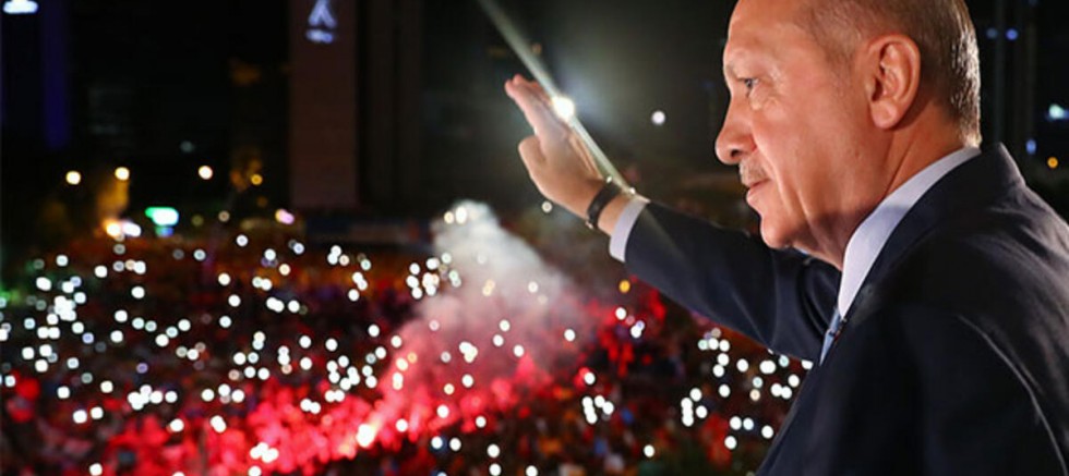 Cumhurbaşkanı Erdoğan’ın balkon konuşması