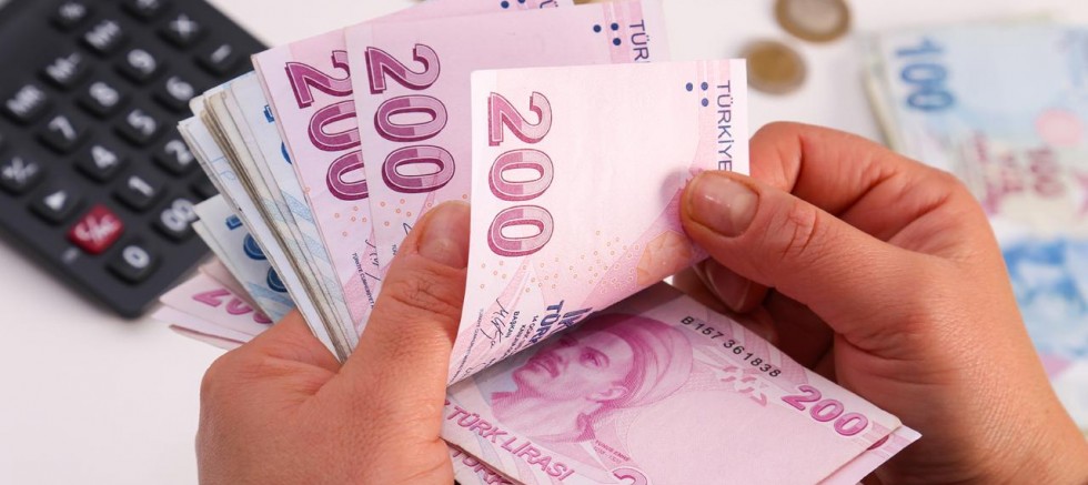 Cumhurbaşkanı Erdoğan’ın açıklaması üzerine gözler maaş zamlarına çevrildi!