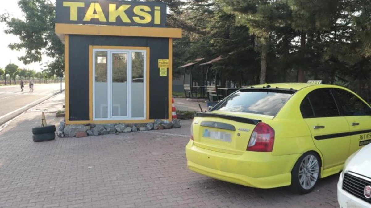 Taksicilerin ‘yolcu’ kavgası kanlı bitti: 1 ölü