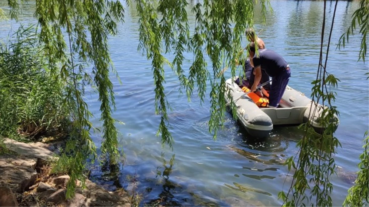Serinlemek için Kızılırmak’a giren 2 kardeş boğularak can verdi