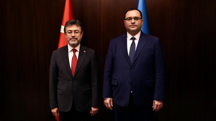 Bakan Yumaklı, Azerbaycanlı mevkidaşı Memmedov ile görüştü