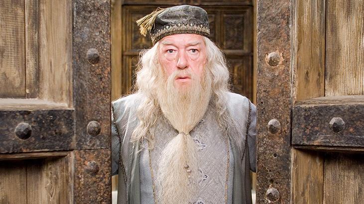 ‘Harry Potter’ın Dumbledore’u Sir Michael Gambon hayatını kaybetti