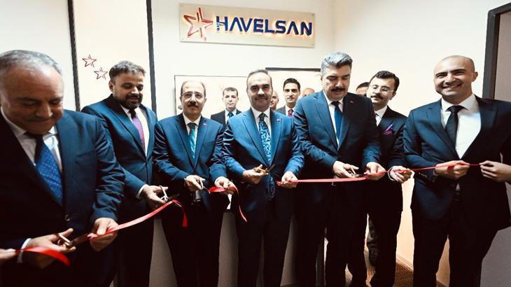 Bakan Kacır: Türkiye ile Azerbaycan’ın iş birliğine hız kazandıracak