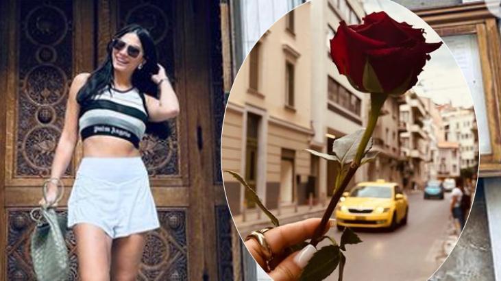 Demet Özdemir’den Atina pozları: Bir çiçek günü değiştirir!