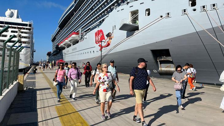 Dümeni Bodrum’a kırdılar! Sayısı 100 bini geçti