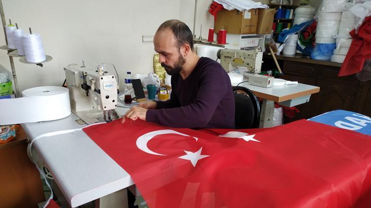 Bayrak üreticileri stokları tüketti