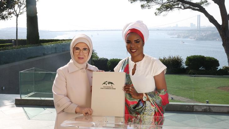 Emine Erdoğan, Burundi Cumhuriyeti Devlet Başkanı eşi Ndayishimiye ile görüştü