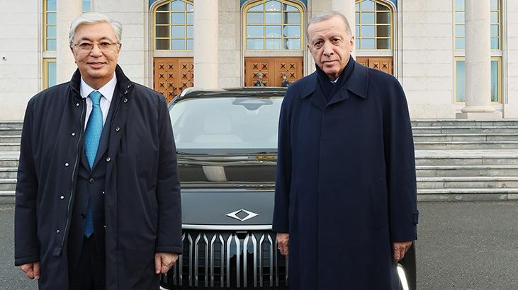 Cumhurbaşkanı Erdoğan’dan Tokayev’e TOGG hediyesi