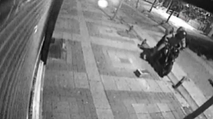 1 dakikada tam 7 milyonluk mücevherat çalındı