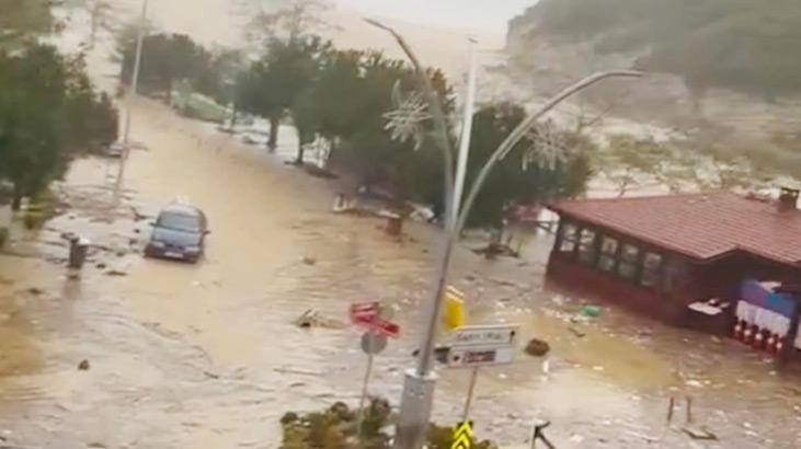 Bu görüntüler Şile’den! Yollar göle döndü