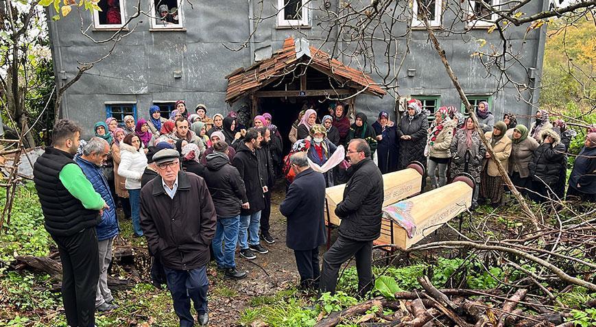 Eşi ve oğlunu öldürüp, intihar etmişti! Cenazeler Sinop’ta defnedildi