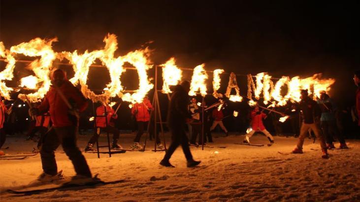 Palandöken’de sezon açıldı! Nefes kesen gösteri