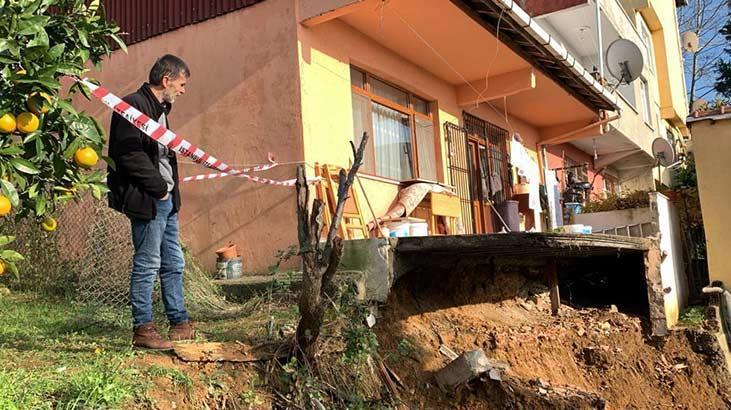 Yağış sonrası Sarıyer’de istinat duvarı çöktü