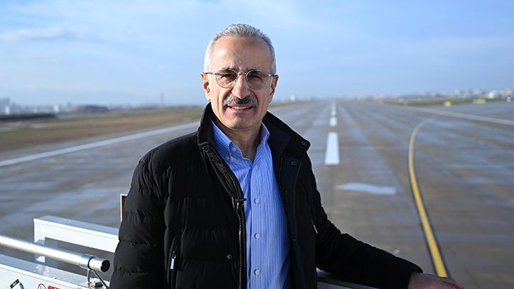 Bakan Uraloğlu: Yeni pisti Cumhurbaşkanımız Erdoğan’ın teşrifleriyle pazartesi günü açıyoruz