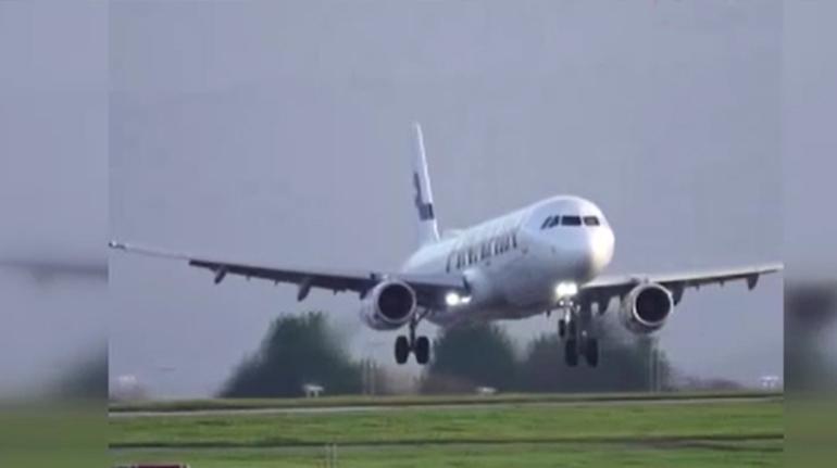 Pilottan müthiş iniş! Şiddetli rüzgar yolcu uçağını böyle savurdu