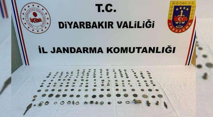 Tarihi eser operasyonu! Asurlara ait sikke ve malzemeler ele geçirildi