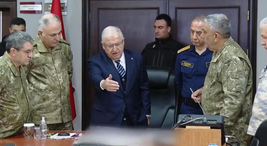 Bakan Güler Hakkari’de! Operasyonlara ilişkin talimatlar verdi