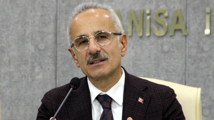 Bakan Uraloğlu Gediz Kavşağı’nda incelemelerde bulundu! ‘Trafik yoğunluğu azalacak’