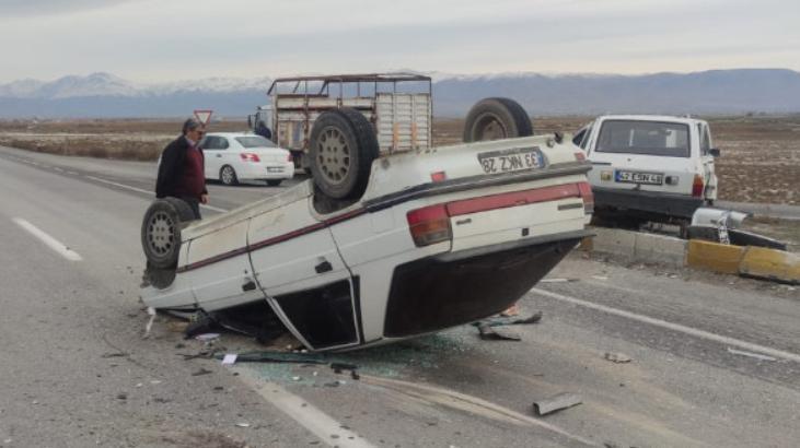Konya’da iki otomobil çarpıştı! Yaralılar var