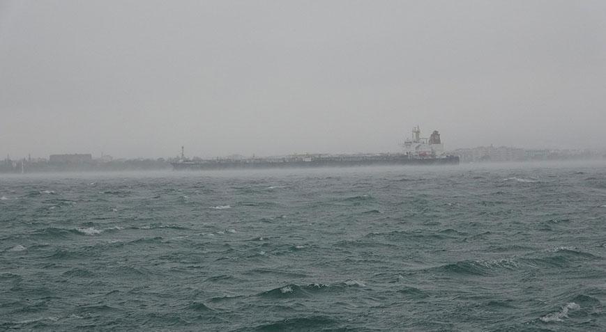 Çanakkale Boğazı’nda gemi trafiği çift yönlü durduruldu