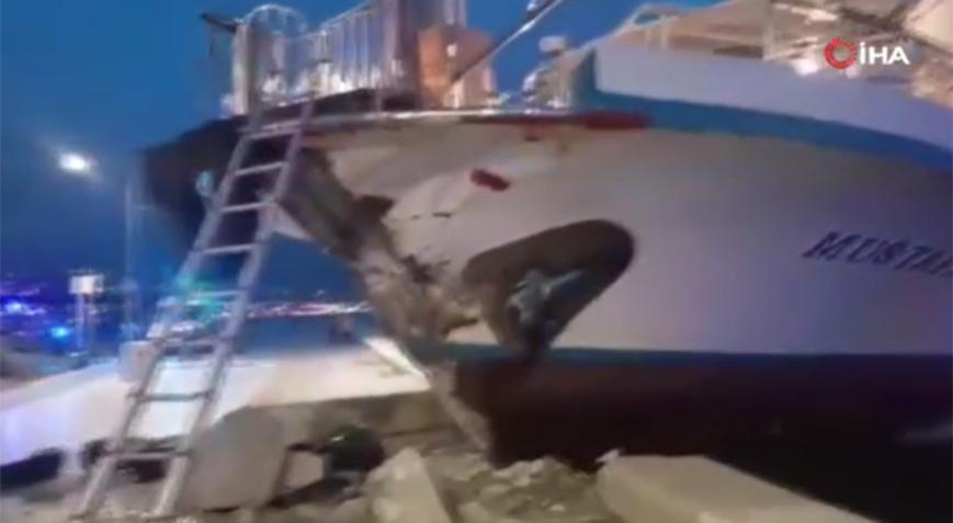 Kaptan rahatsızlandı, Konak-Bostanlı vapuru karaya çarptı