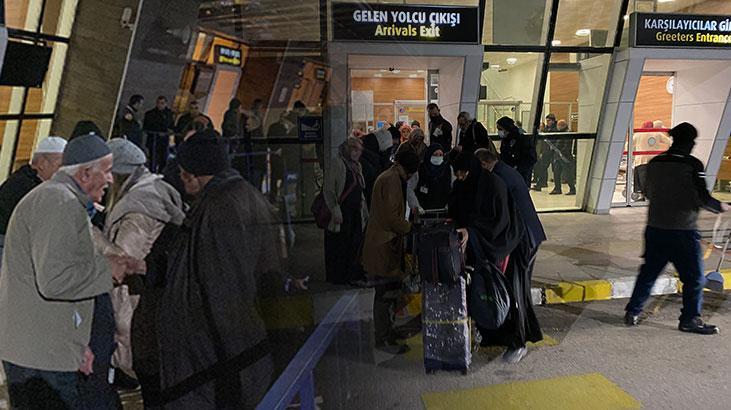 Umre kafilesini taşıyan uçakta sahipsiz paket alarmı!