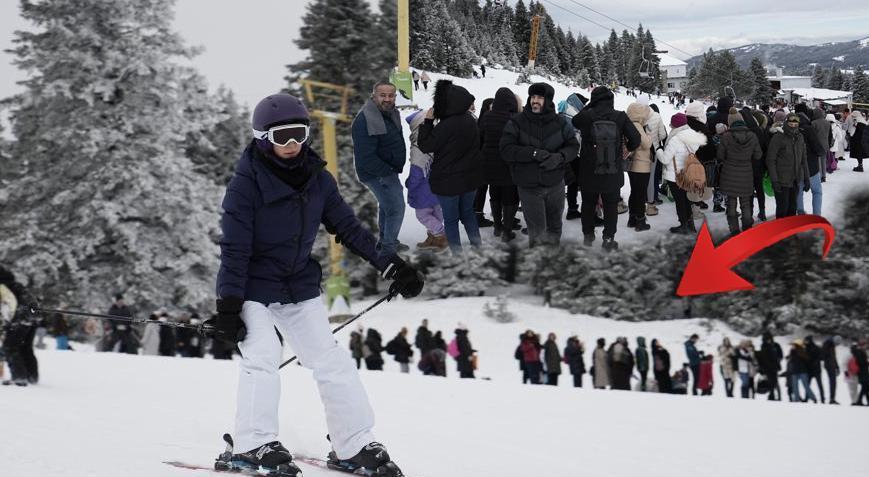 Uludağ’da 230 TL’lik izdiham! Metrelerce kuyruk oluştu