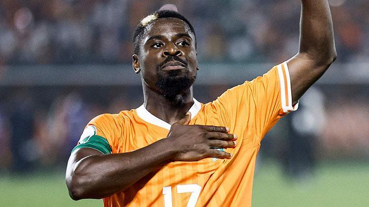 Ne pahasına olursa olsun Galatasaray’ı istiyor! Aurier imzaya çok yakın