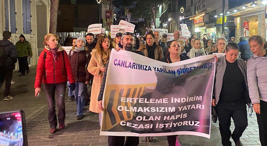 Hayvanseverlerler vahşiçe öldürülen Eros için yürüdü