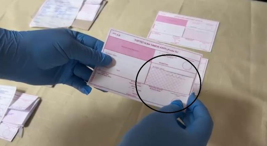 Görülmemiş dolandırıcılık! ‘Tebliğ var’ diyerek kapı kapı dolaşıp boş senet imzalattı