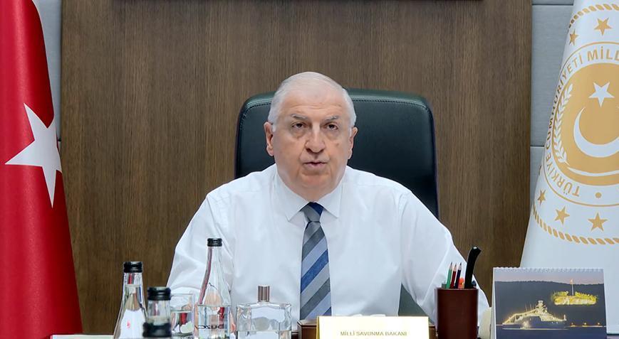 Milli Savunma Bakanı Güler, birlik komutanları ile toplantı yaptı