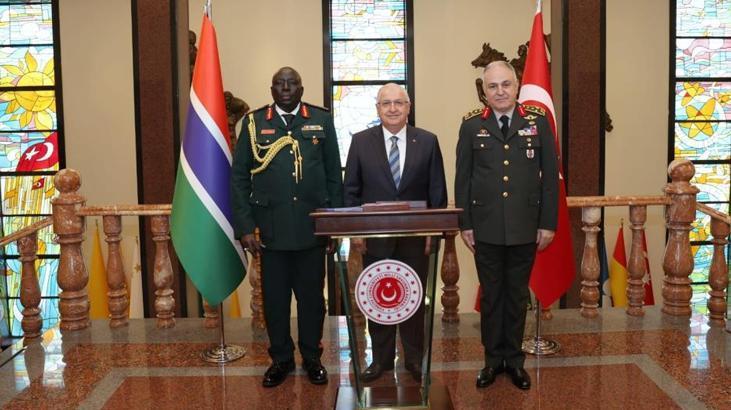 Bakan Güler, Gambiya Genelkurmay Başkanı’nı kabul etti