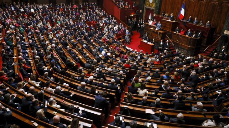 Fransa, kürtaj hakkını anayasal güvence altına alan ilk ülke oldu