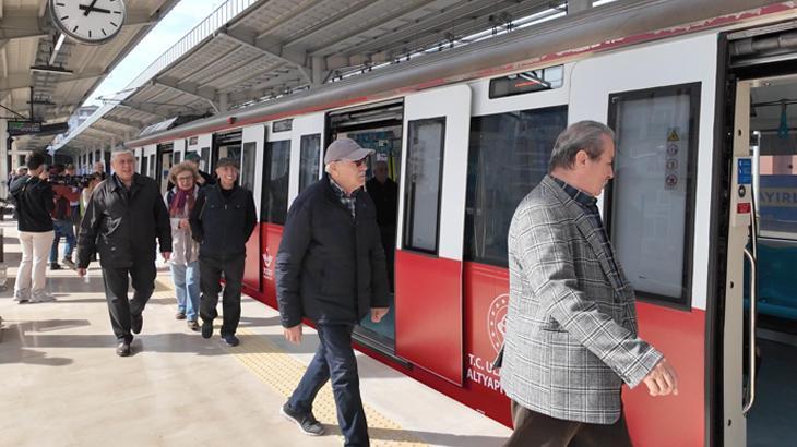 Sirkeci – Kazlıçeşme Raylı Sistem Hattına büyük ilgi! Bakan Uraloğlu rakamlarla açıkladı