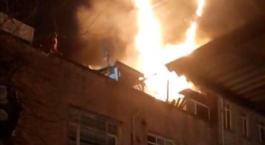 Fatih’te korkutan yangın! Ekipler canla başla mücadele etti