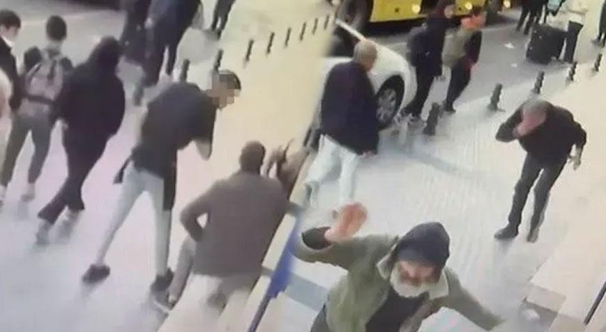 Alnına kalem saplayarak öldürdü! ‘Yoldan geçen kadını taciz ettiler’