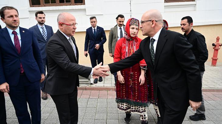 Bakan Şimşek, Bursa’da iş insanları ile bir araya geldi