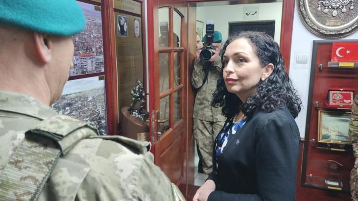 Kosova Cumhurbaşkanı Osmani, Mehmetçik ile iftar yaptı! Ortak değer mesajı