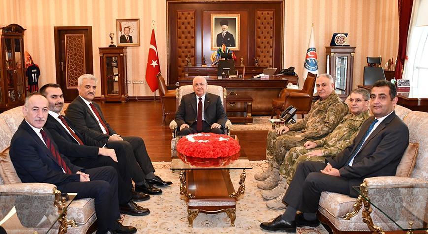 Bakan Güler Kırıkkale’de temaslarda bulundu