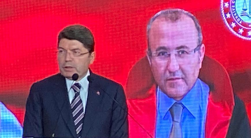 Bakan Tunç: Mehmet Selim Kiraz’a sıkılan kurşun Türkiye’ye sıkılan kurşundu