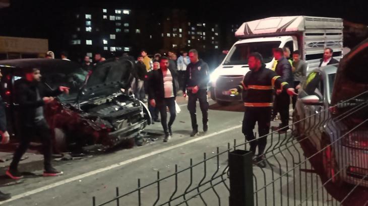 Siirt’te feci kaza! 6 araç birbirine girdi