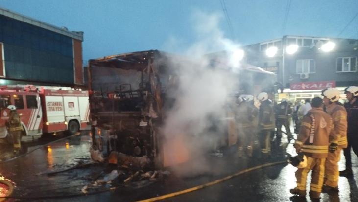 Ümraniye’de peş peşe otobüs yangınları