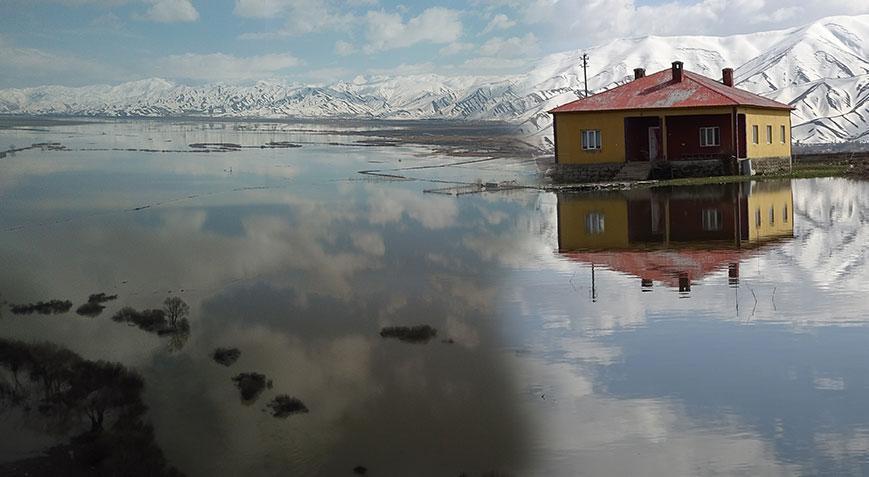 Yüksekova’da 3 gün süren yağış! Ova göle döndü, evler su altında kaldı