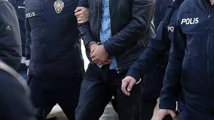İzmir merkezli FETÖ operasyonu! 18 kişi tutuklandı
