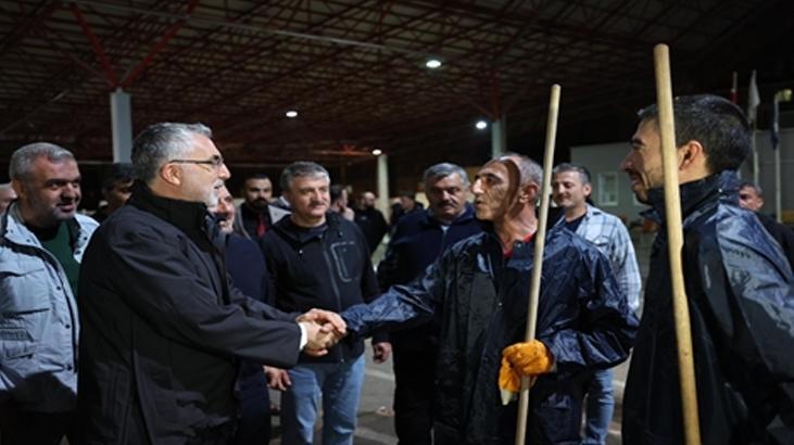 Bakan Işıkhan 1 Mayıs’ta işçilerle bir araya geldi