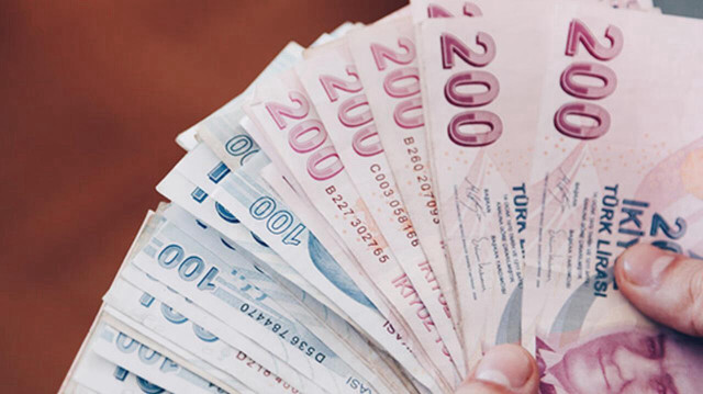 Emeklilere Enflasyonun Altında Zam Şoku