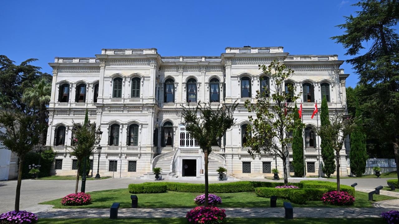 Yıldız Sarayı Ziyaretçilere Açıldı! Ağustos Sonuna Kadar Ücretsiz Giriş