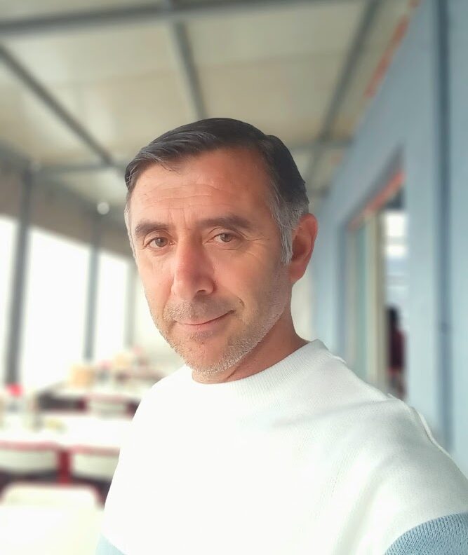 Mesut Gölet’in Başarılı Yazarlık Kariyeri