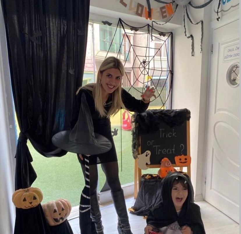 Özel Eğitim Uzman Öğretici Aleyna Beste Binici, Dil ve Konuşma Alanındaki Profesyonel Çalışmalarıyla Fark Yaratıyor